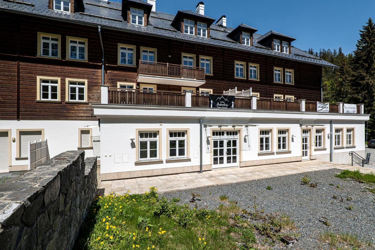 Hubertus Karlova Studanka Aparthotel Exterior photo