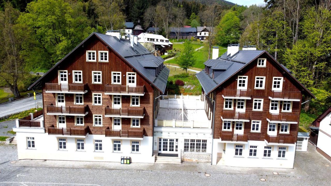 Hubertus Karlova Studanka Aparthotel Exterior photo
