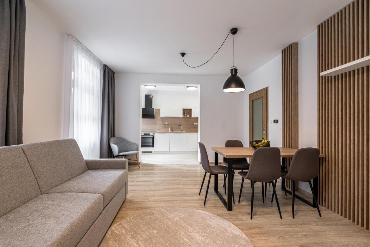 Hubertus Karlova Studanka Aparthotel Exterior photo